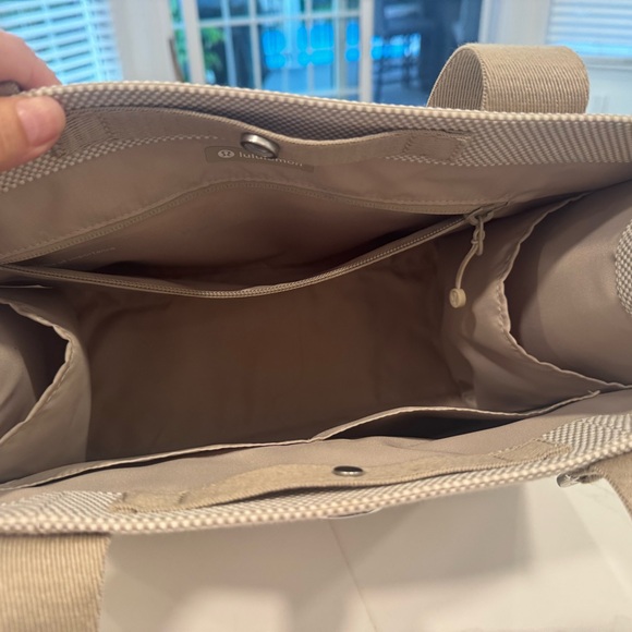 Lululemon Two Tone Canvas Tote Bag 10L - Picture 5 of 5